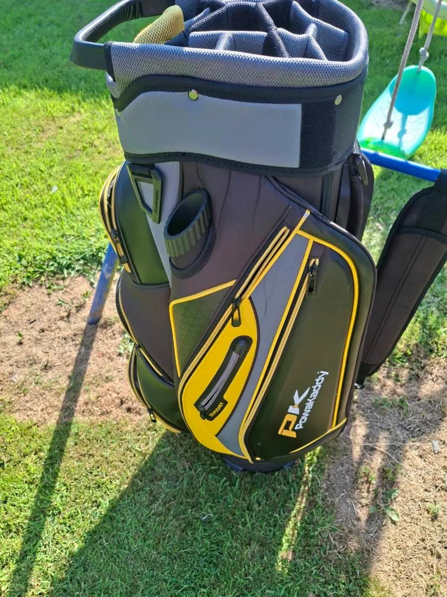 Powakaddy Premium Tech Cart bag - Image 1