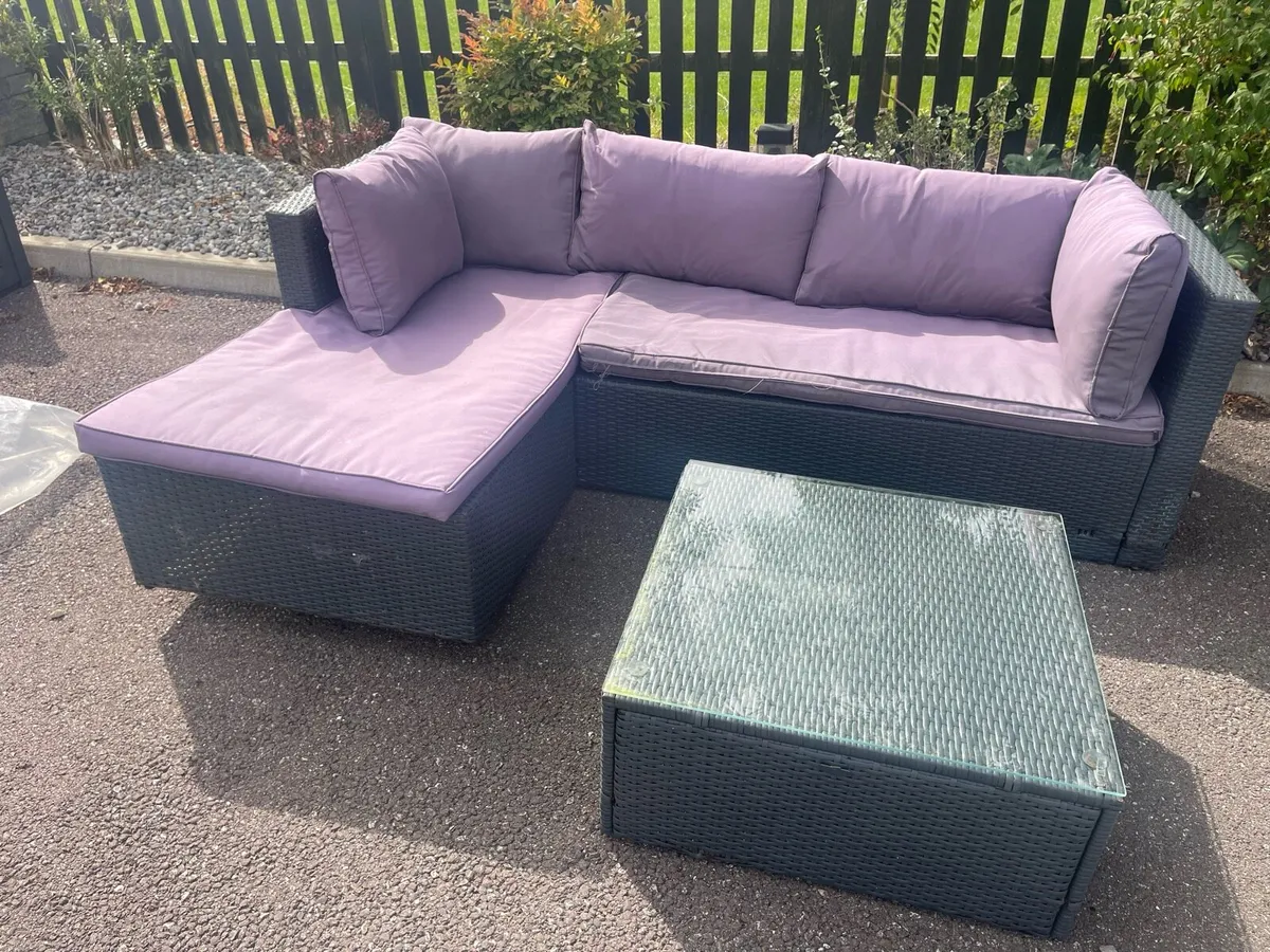 Polyrattan L Shaped Patio Seating & Table Set - Image 1