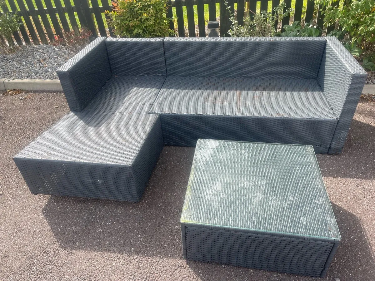 Polyrattan L Shaped Patio Seating & Table Set - Image 3