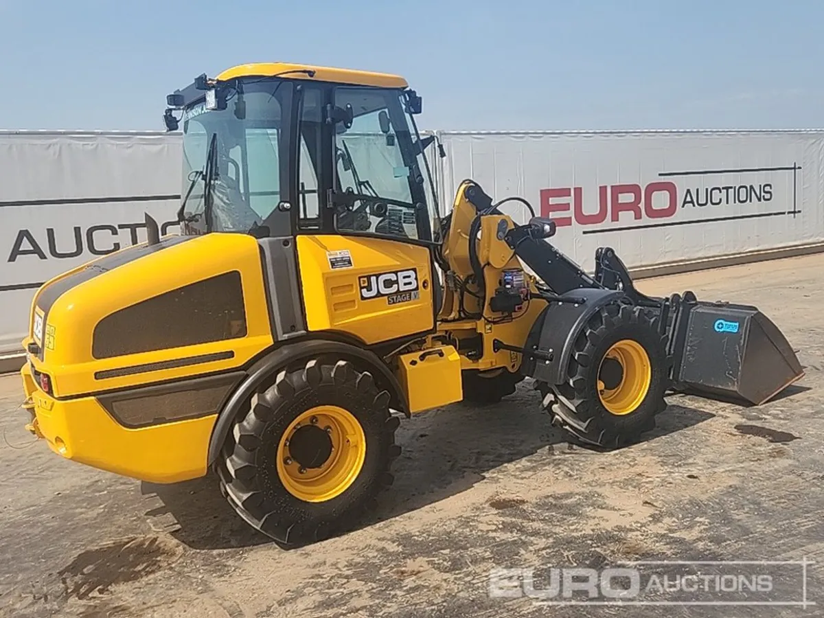 2022 JCB 407 - Image 4