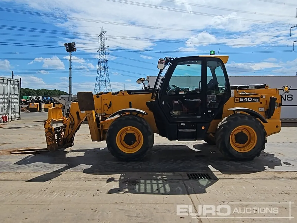 2022 JCB 540-180 Hi Viz - Image 2