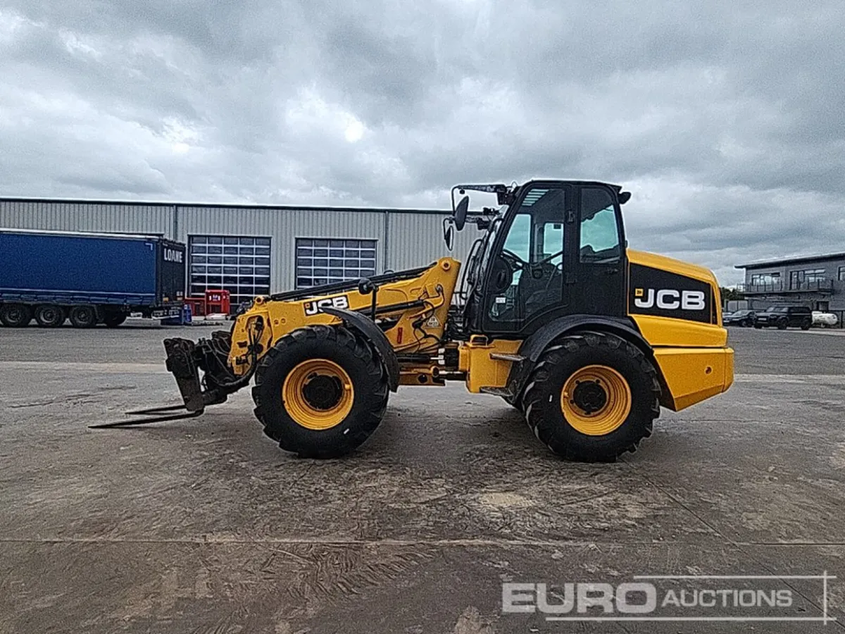2014 JCB TM320S - Image 2