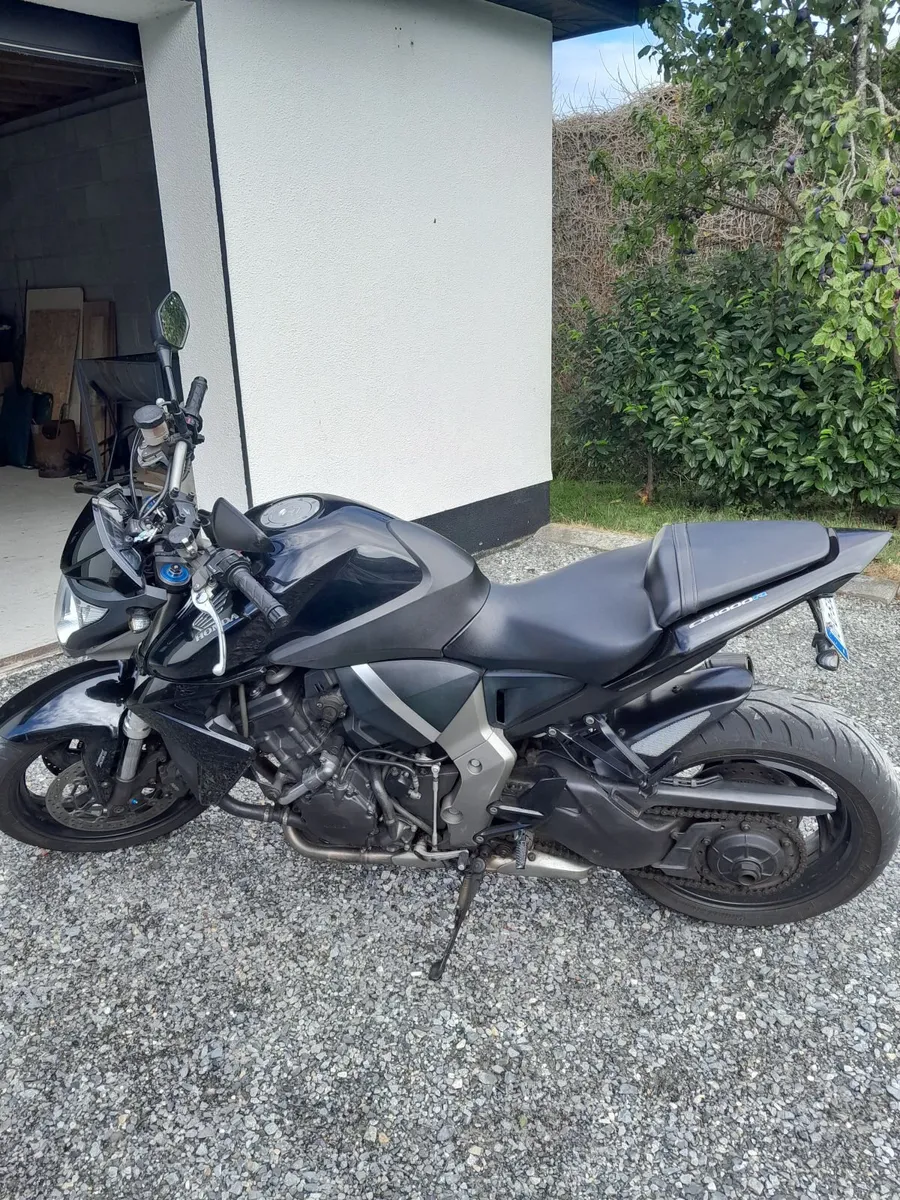 2010 Honda cb1000r - Image 1