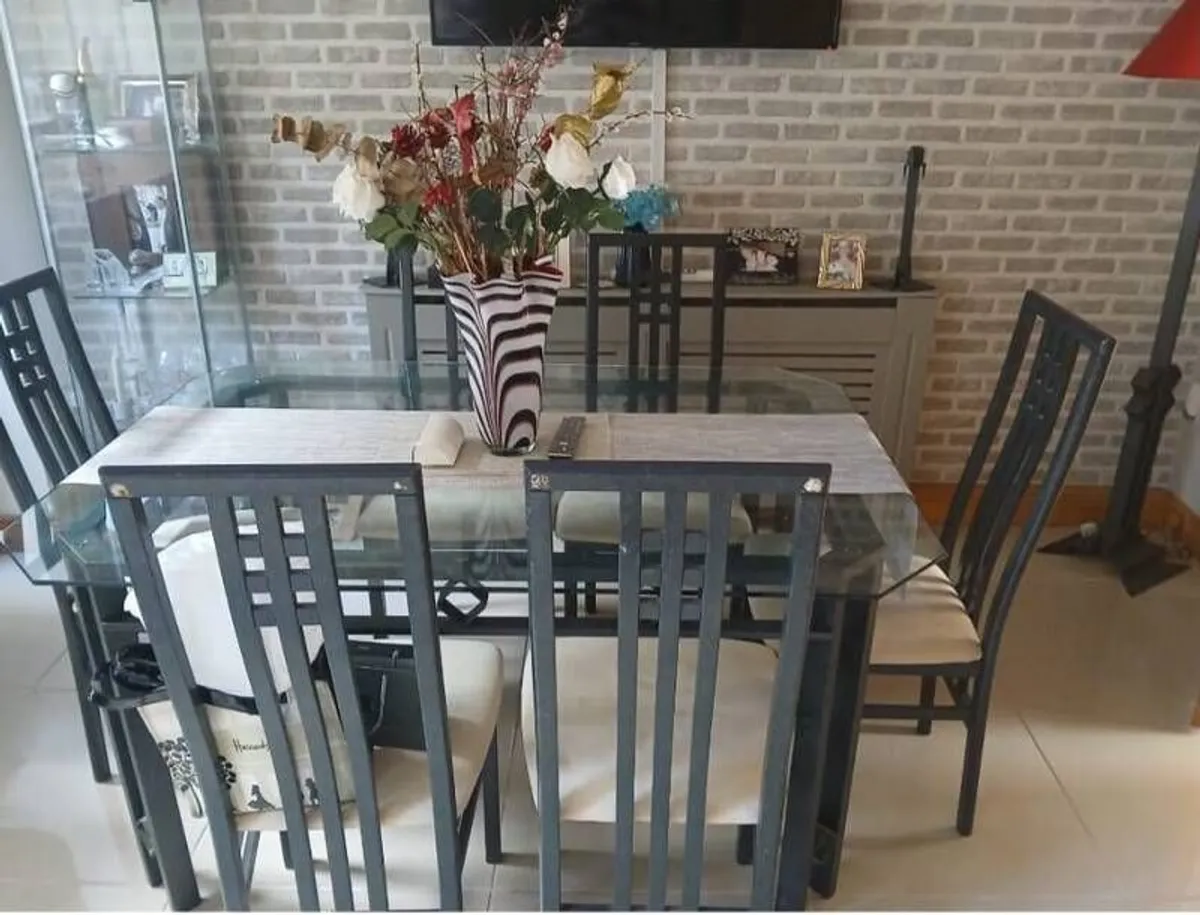Table, 6 chairs, 2 candle sticks, floor lamp & shelving unit - Image 2