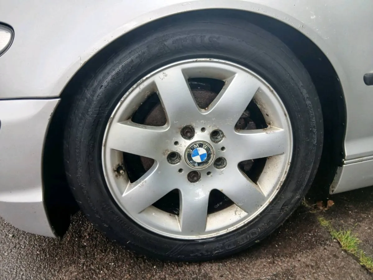 BMW E46 Touring - Image 2