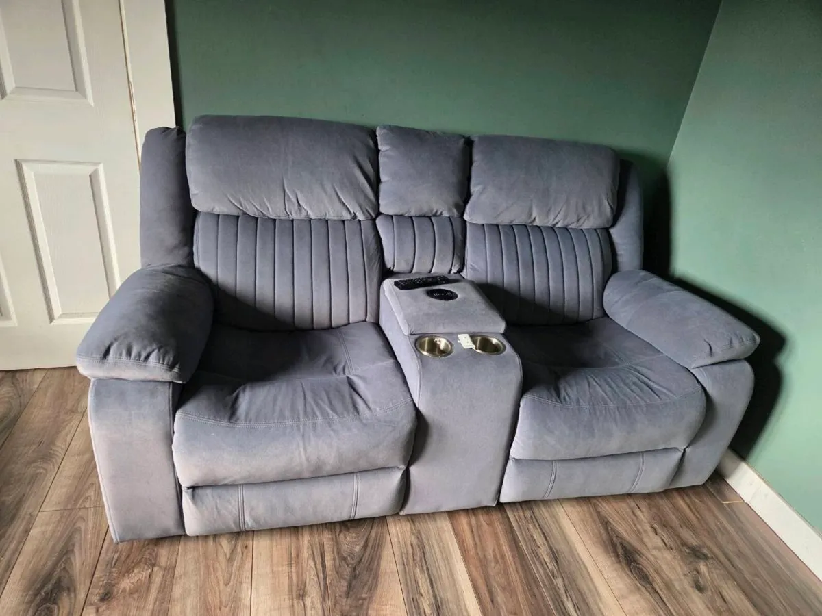 Two seater recliner sofa - Image 4