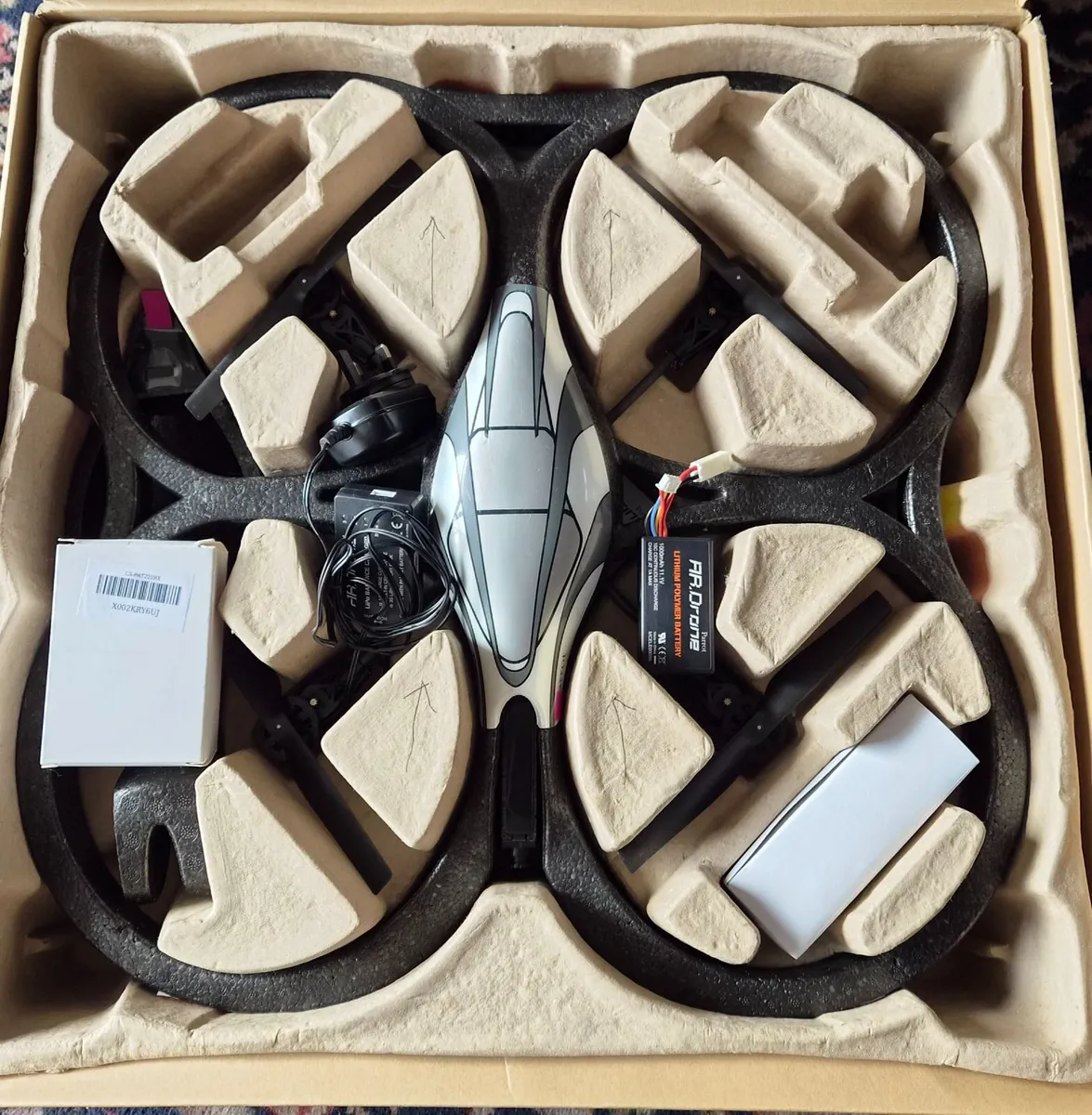 AR Parrot Drone like new complete in box - Image 1