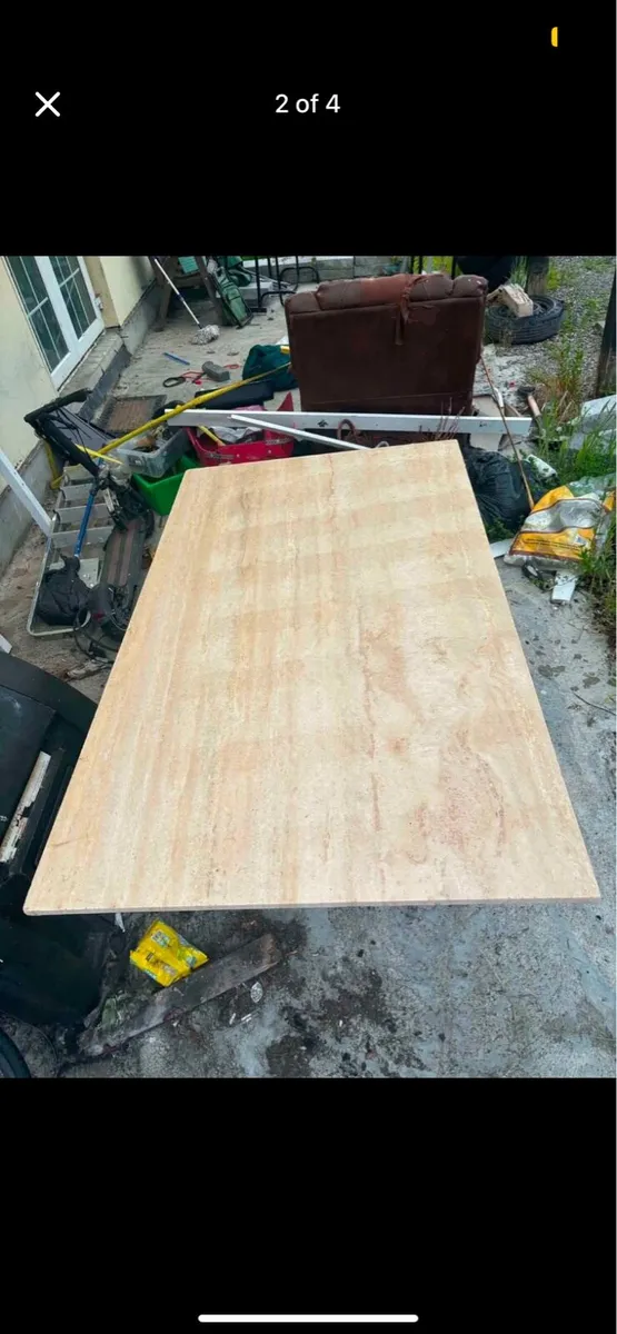 Crème marble dining table - Image 2