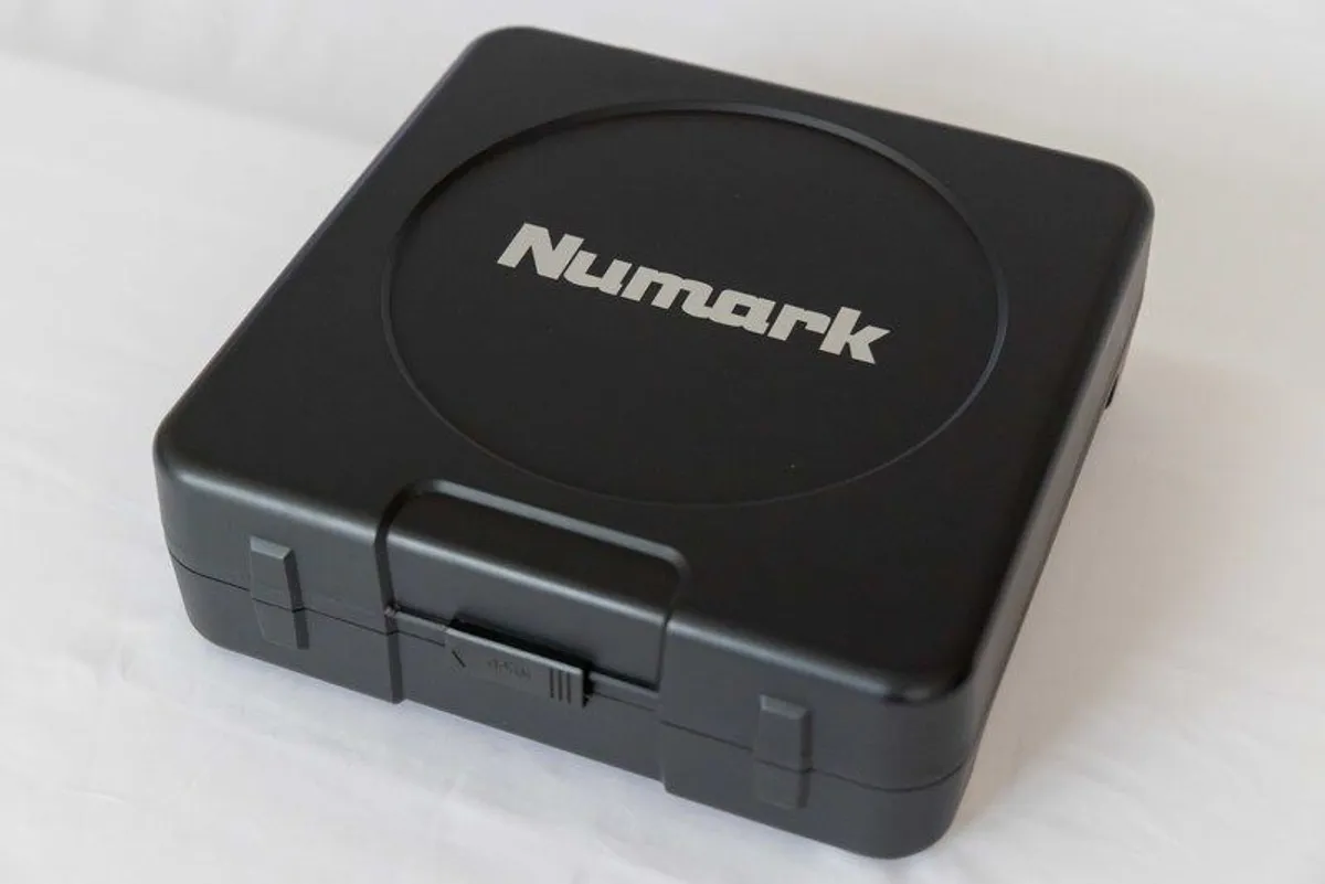 Numark PT-01 USB Portable Turntable (Black) - Image 3