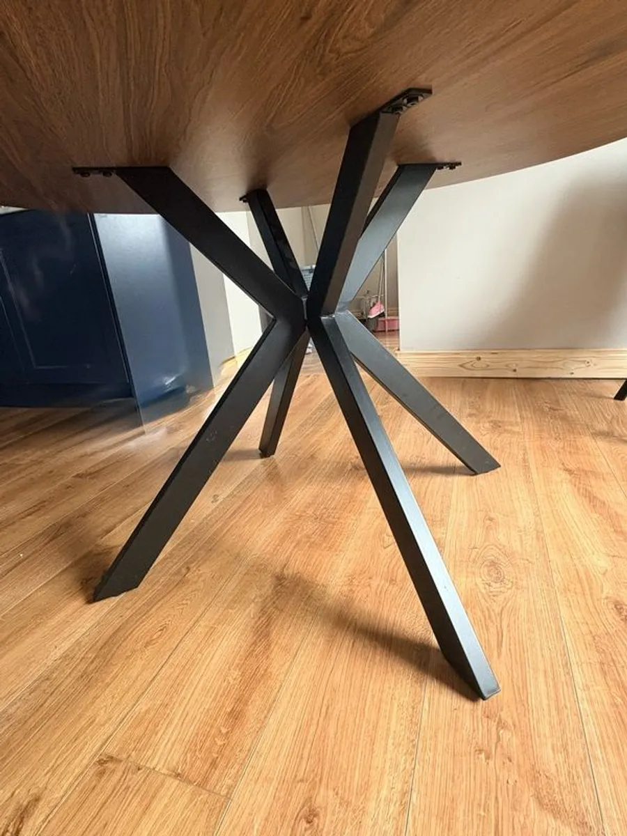 Round Dining Table Oak Effect & Black metal legs - Image 2