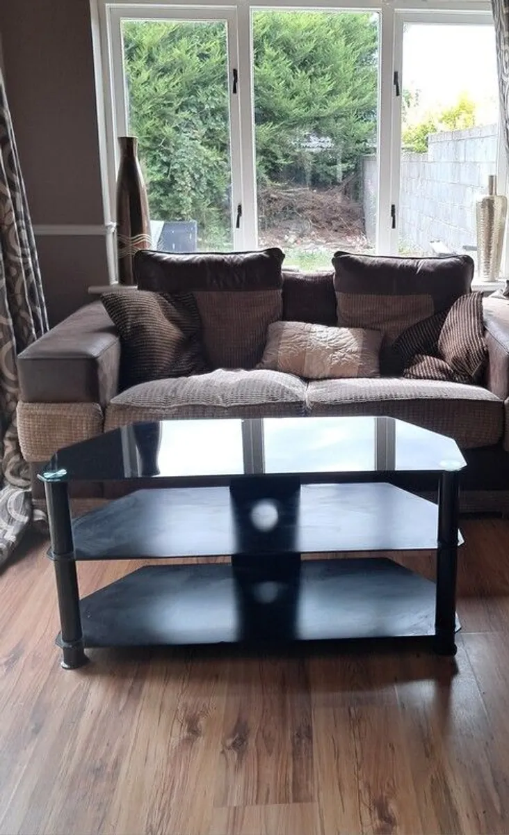 Black glass TV stand