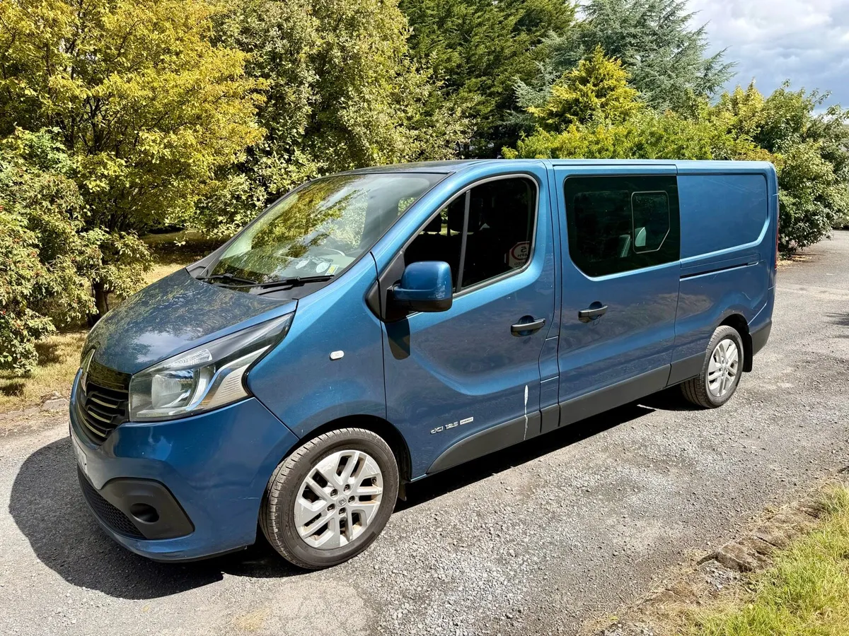2017 Renault Trafic Sport Crew Cab - Image 1