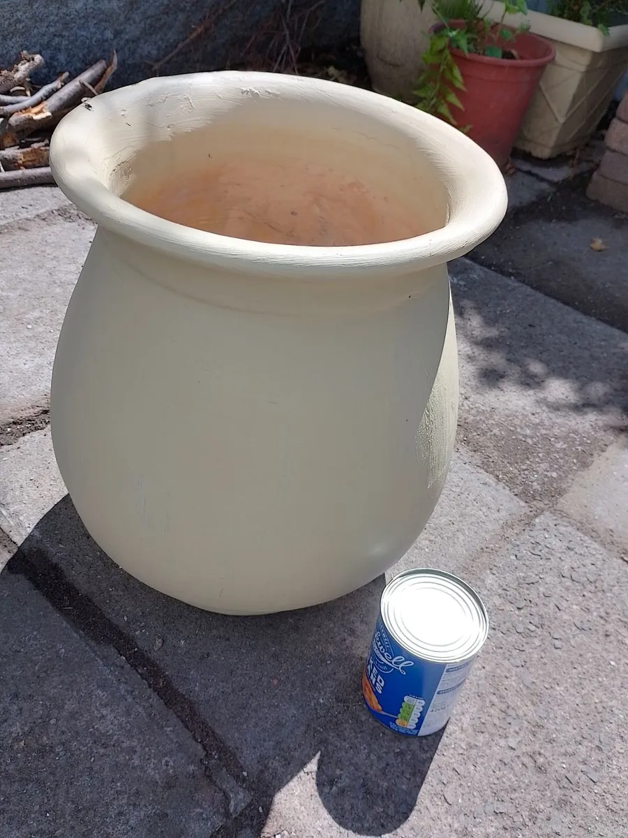 LARGE OLD TERRACOTTA VASE. 14 INCH.