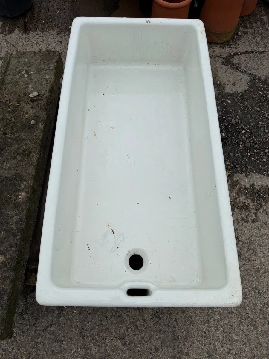 Extra large Butler Sink. - Image 3