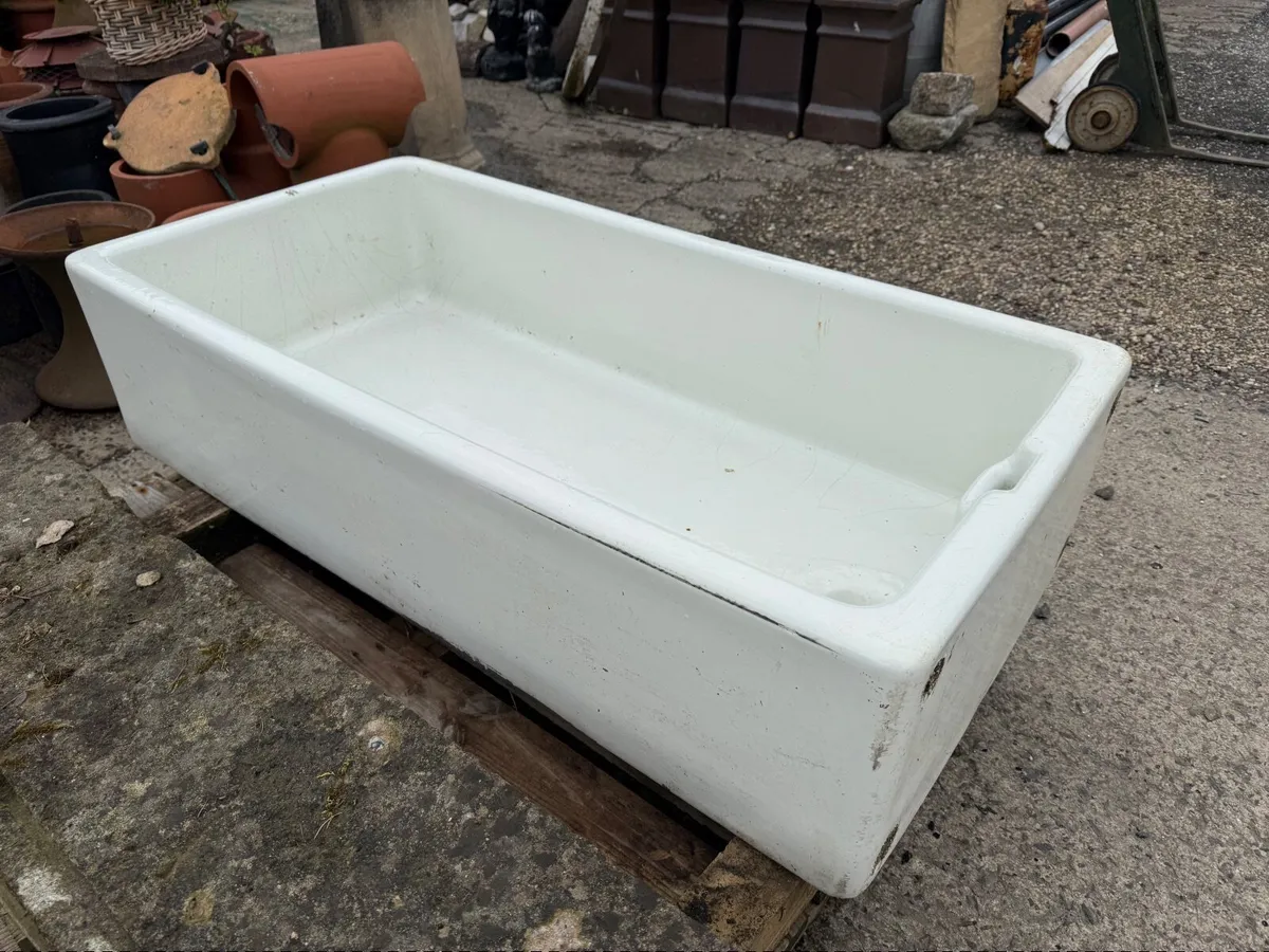 Extra large Butler Sink. - Image 4