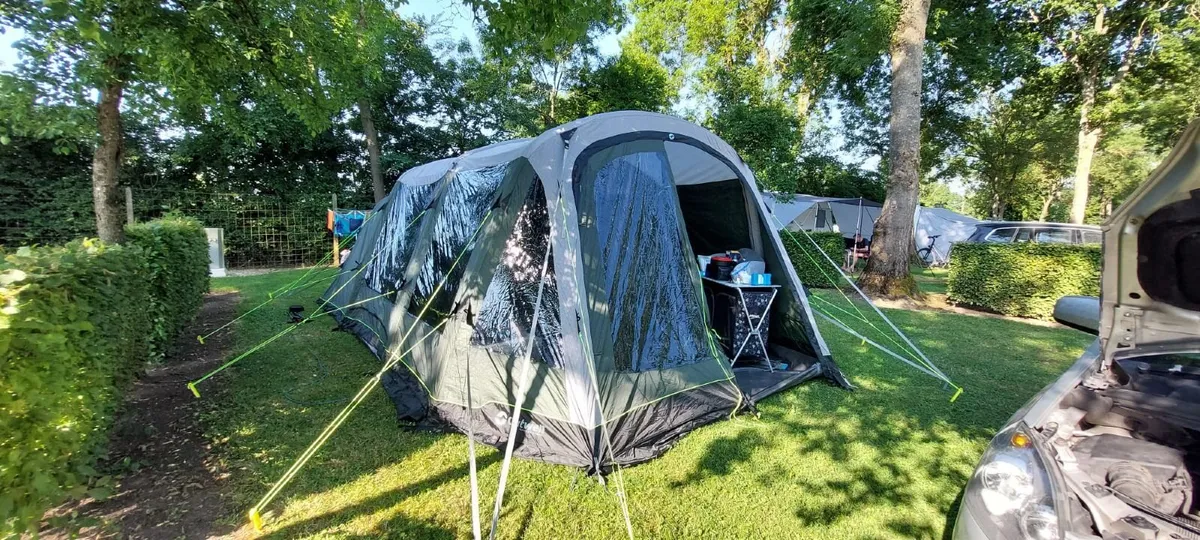 Tent - Image 1