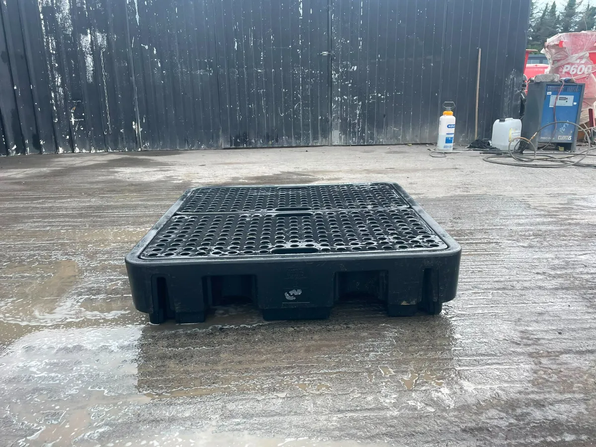 Spill containment pallet - Image 2