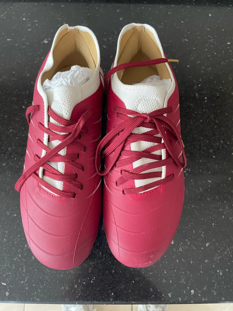 Football boots - Image 1