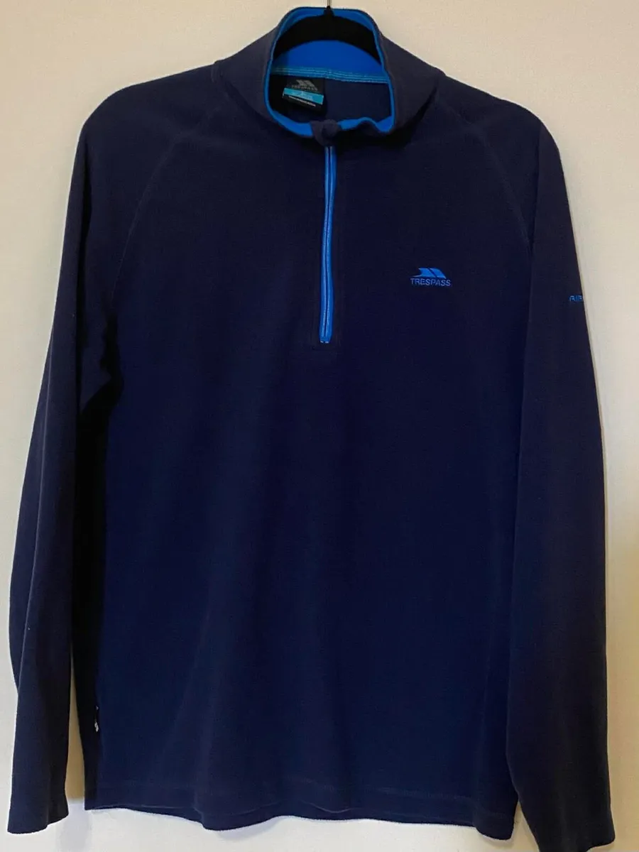 Trespass activewear Navy fleece - size L - 1/4 Zip - Image 2