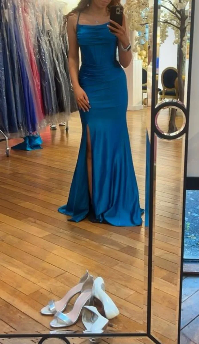 Stunning Debs Evening Gown Bridesmaid Dress - Image 3