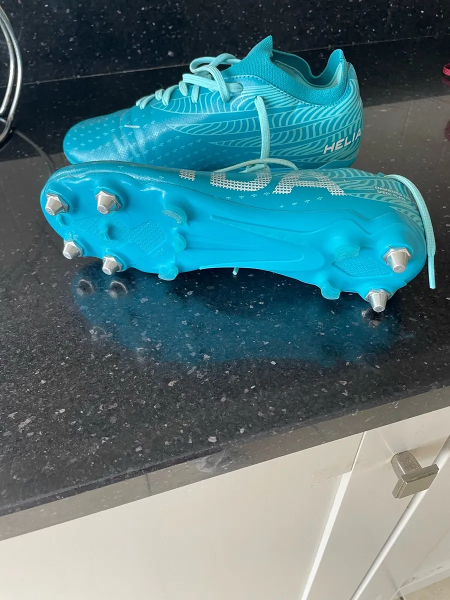 Football boots - Image 2