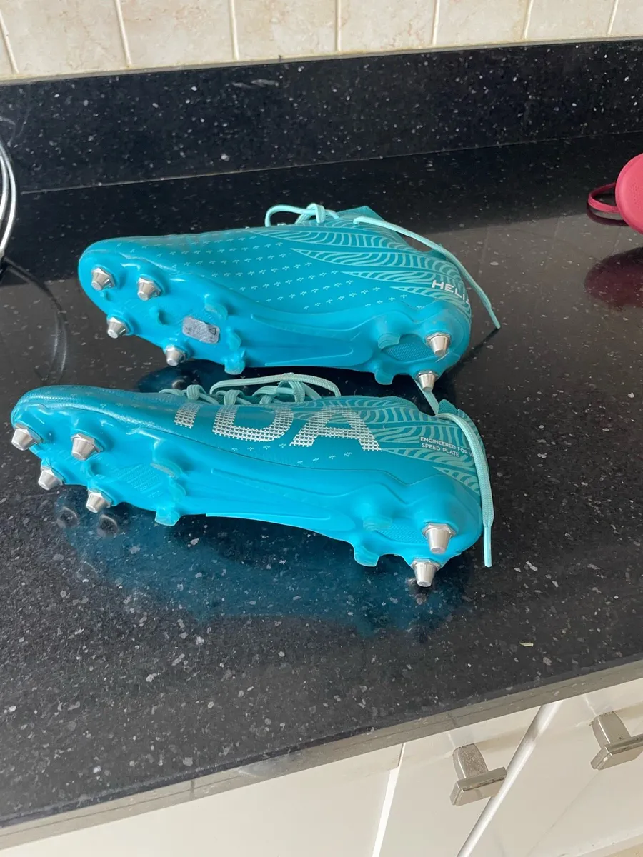 Football boots - Image 3