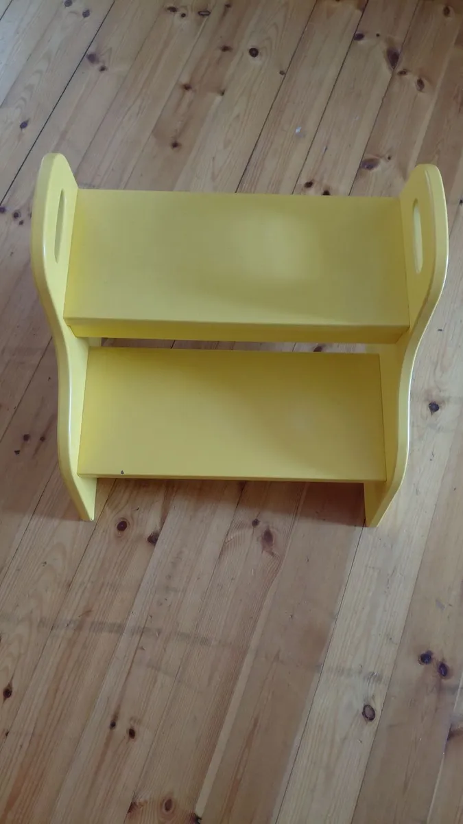 Childs step stool - Image 4