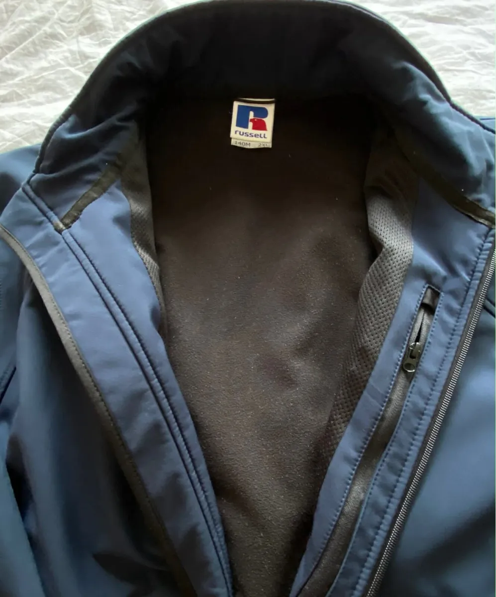 Russell weatherproof jacket - size XXL - Image 3