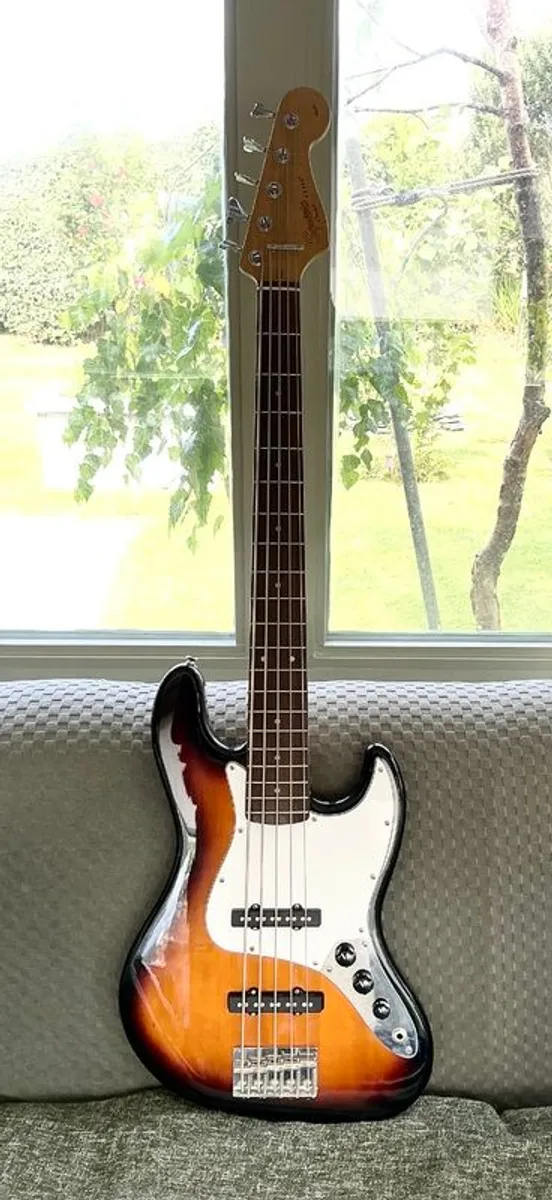 Squire Affinity JB V BSB Electric Bass Guitar - Image 1