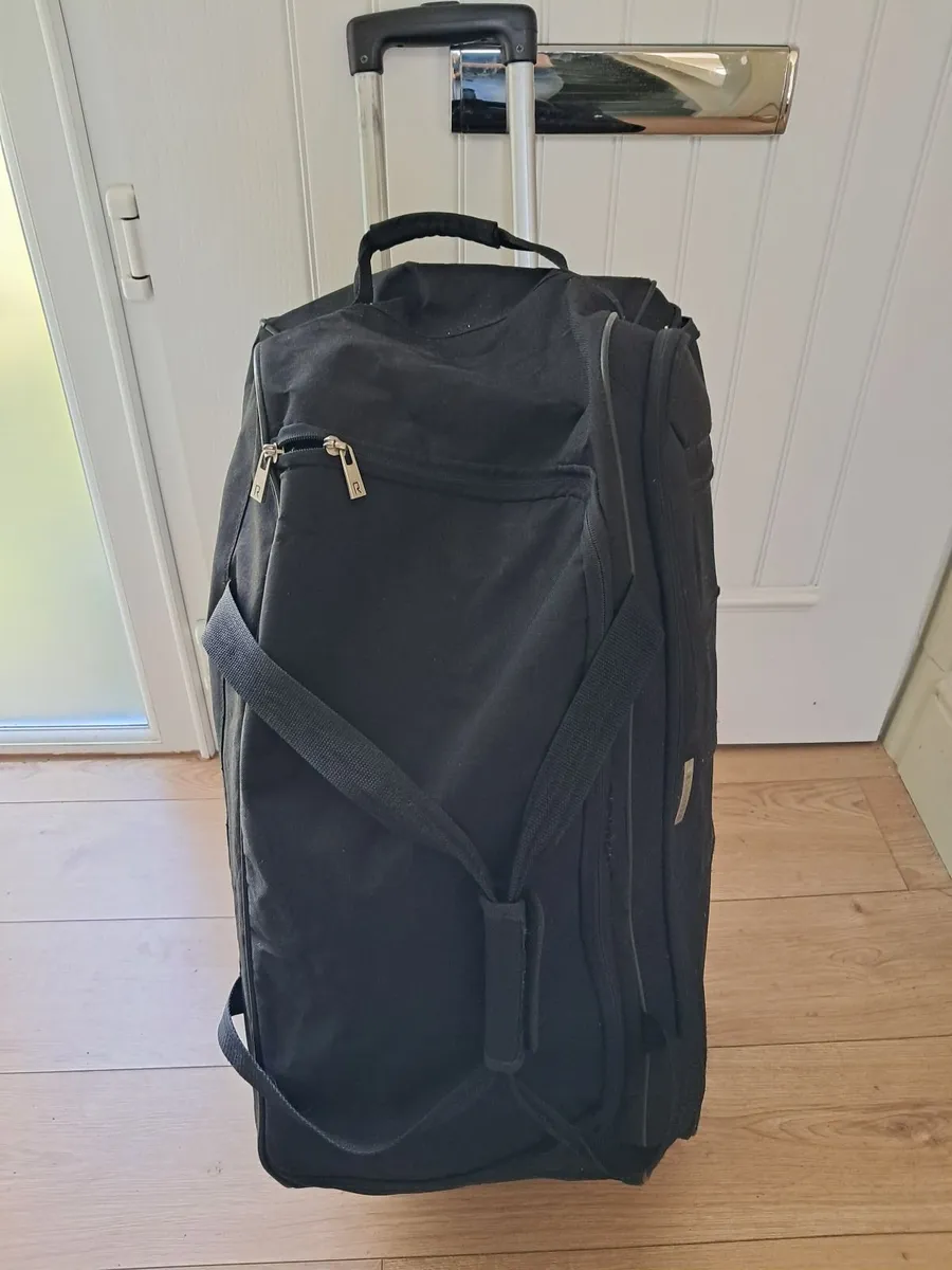 FREE- Large gear bag for storage - Image 1