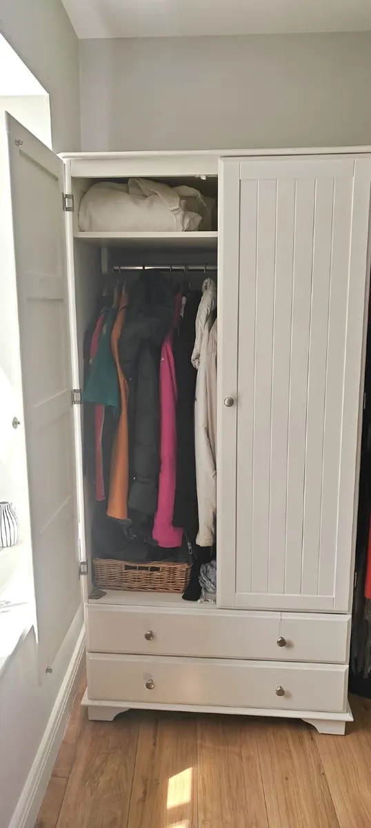 Good quality double wardrobe with drawers - Image 3