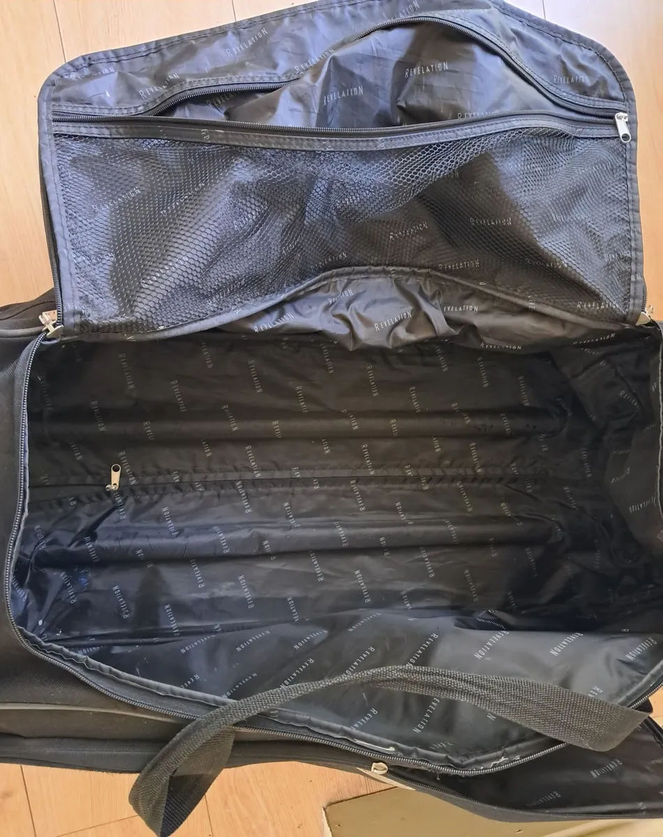 FREE- Large gear bag for storage - Image 2