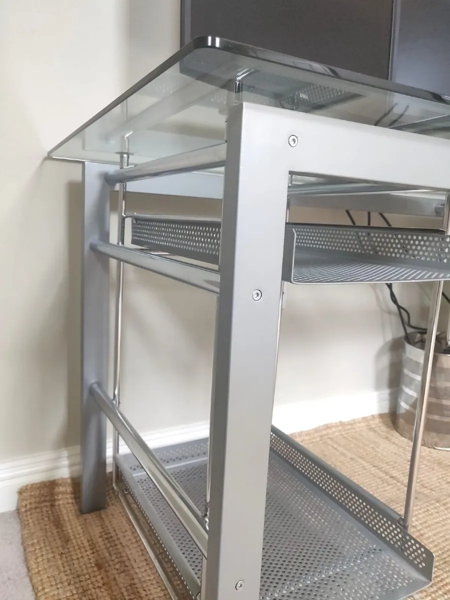 Quality metal desk with glass top - Image 2
