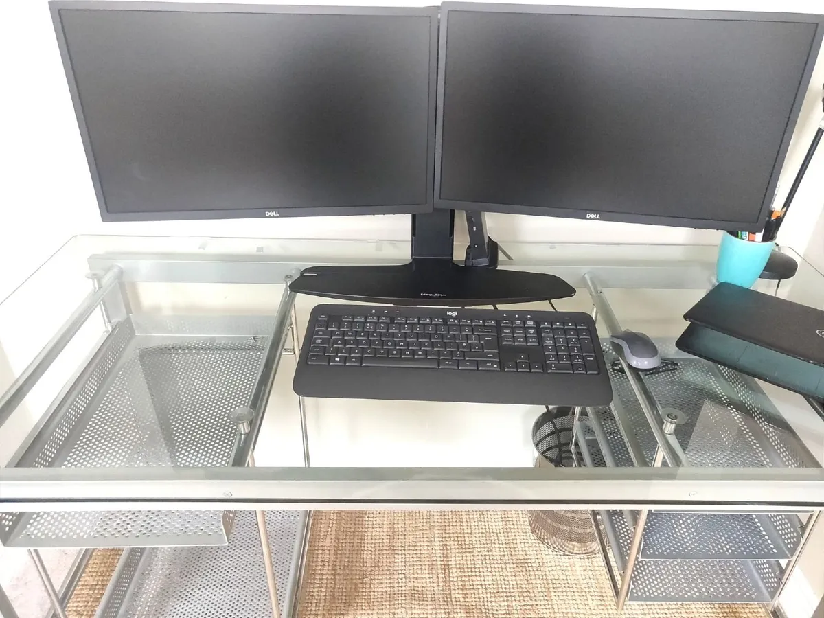 Quality metal desk with glass top - Image 3