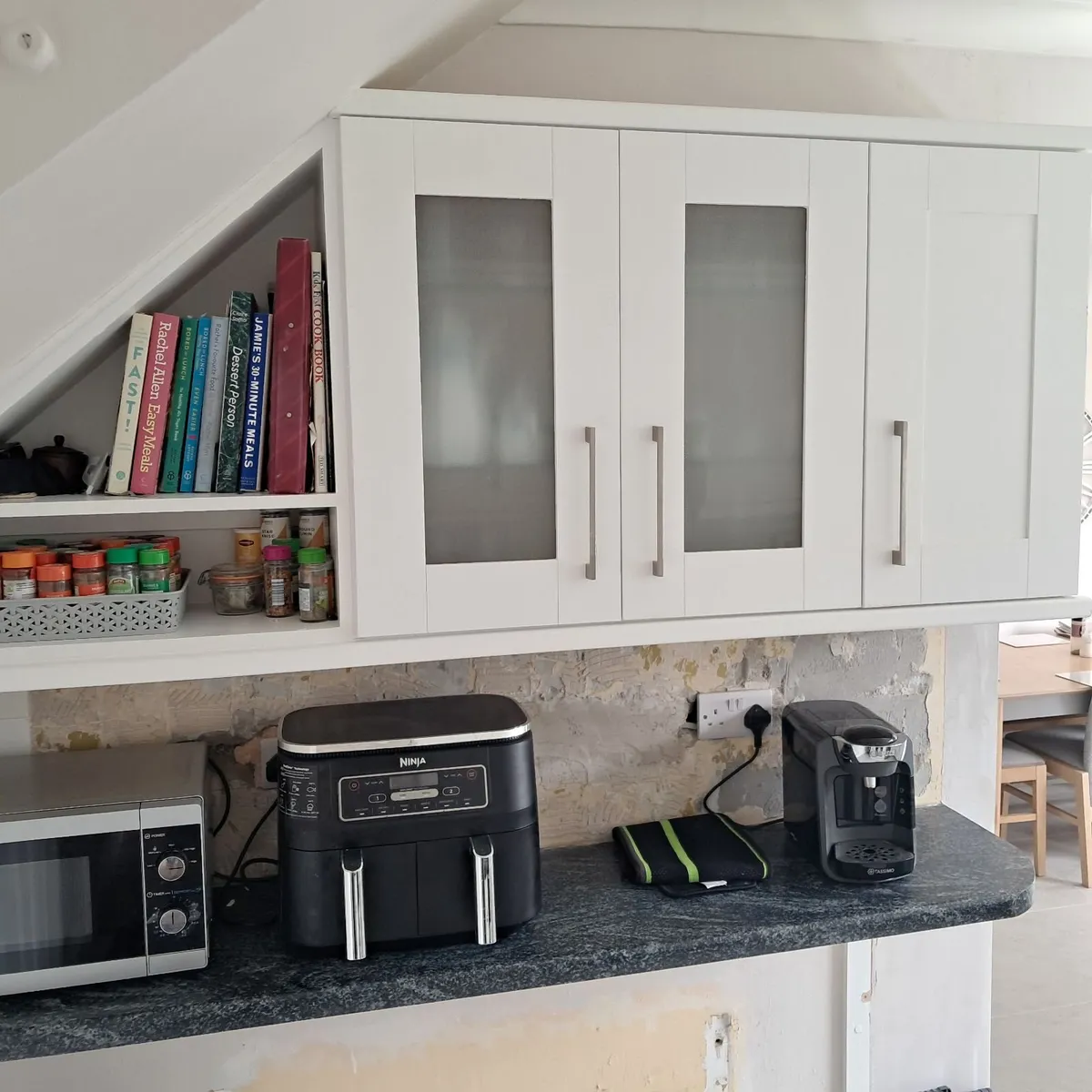 Fitted Kitchen - Image 3