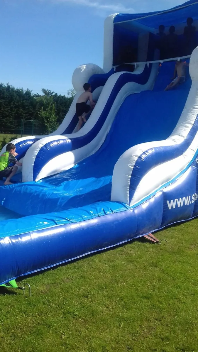 Giant outdoor Waterslide - Image 4