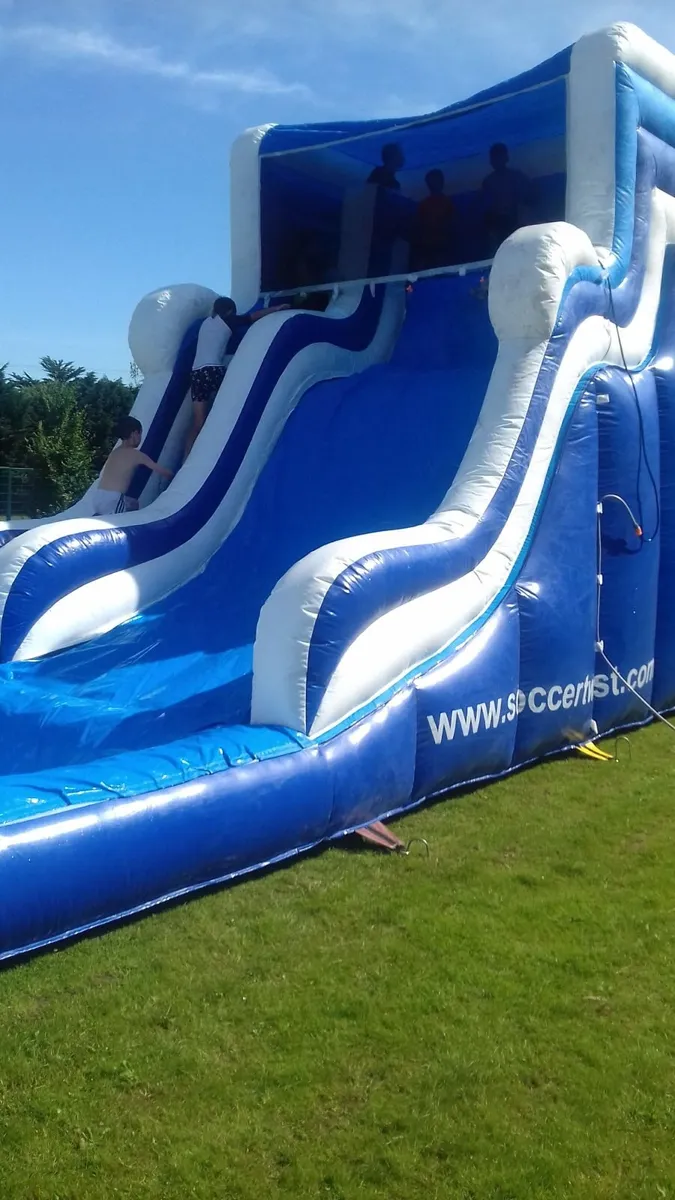Giant outdoor Waterslide - Image 2