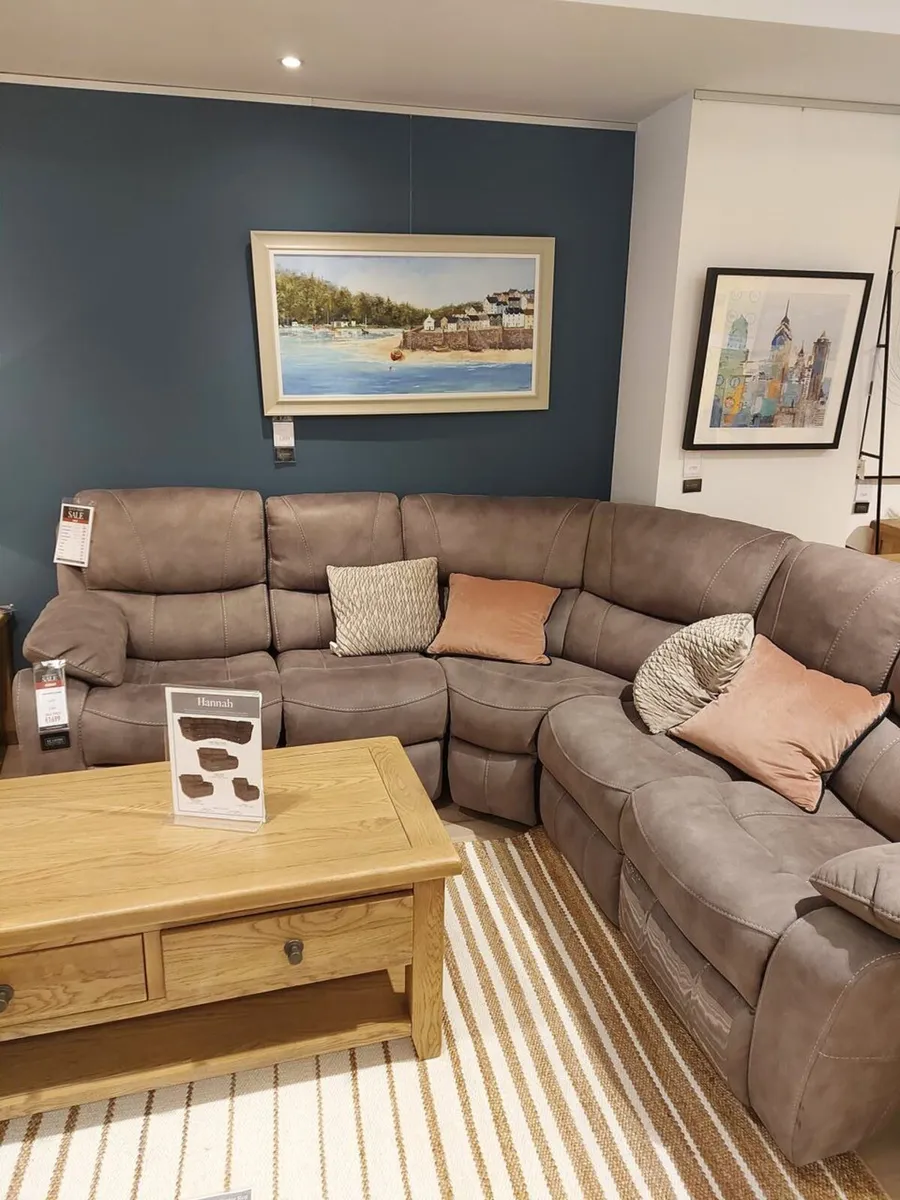 Ez living 5 seat corner sofa and matching armchair - Image 2
