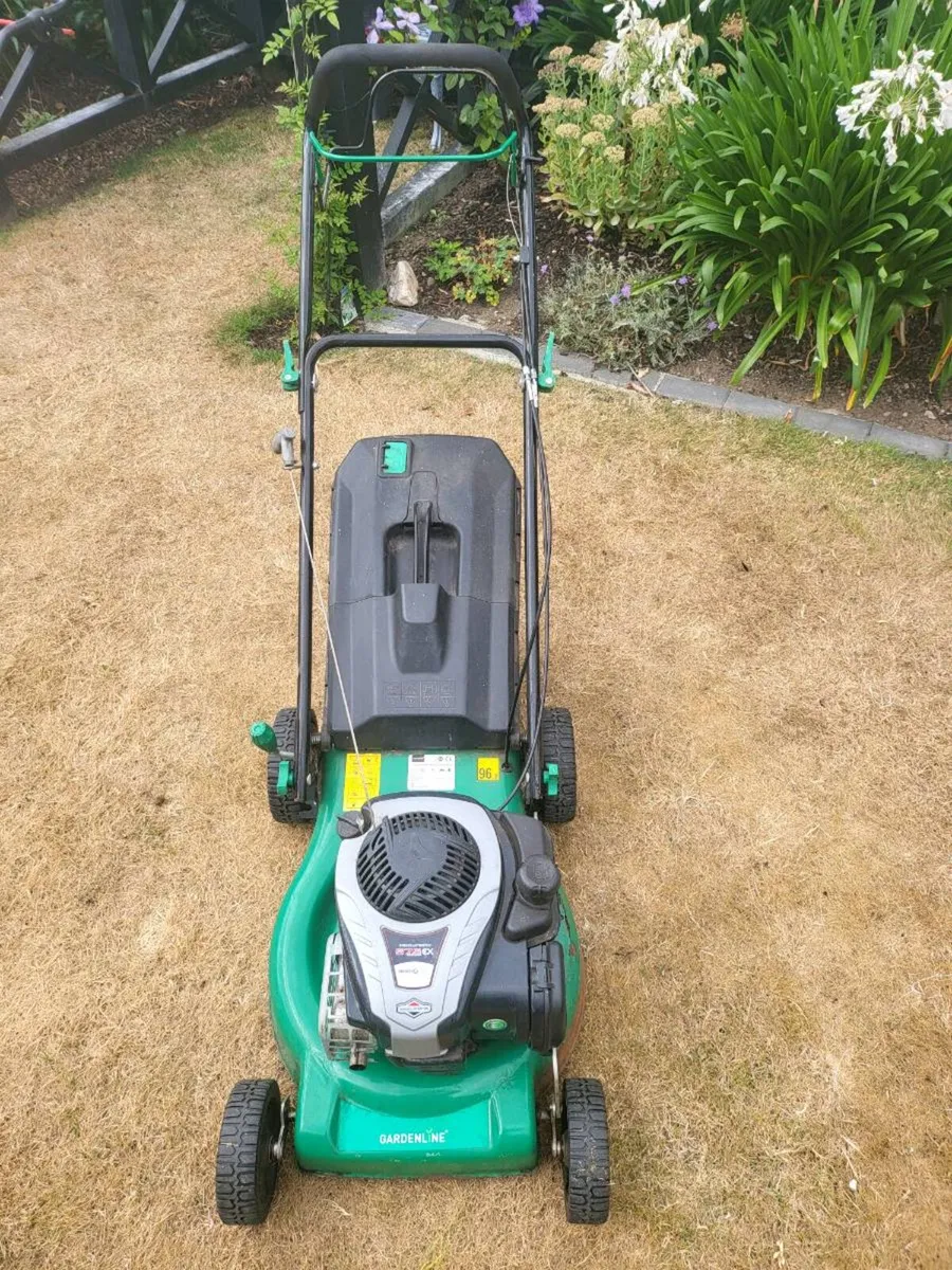 Push lawnmower and scarifier - Image 4