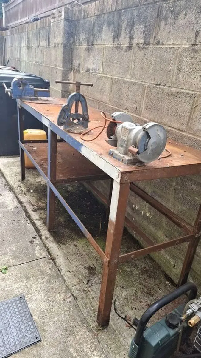 Steel work bench - Image 2