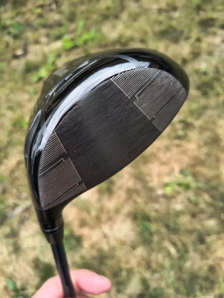 Wilson DYNAPWR Carbon Driver RH - 10.5 - Stiff - Excellent Condition - Image 2