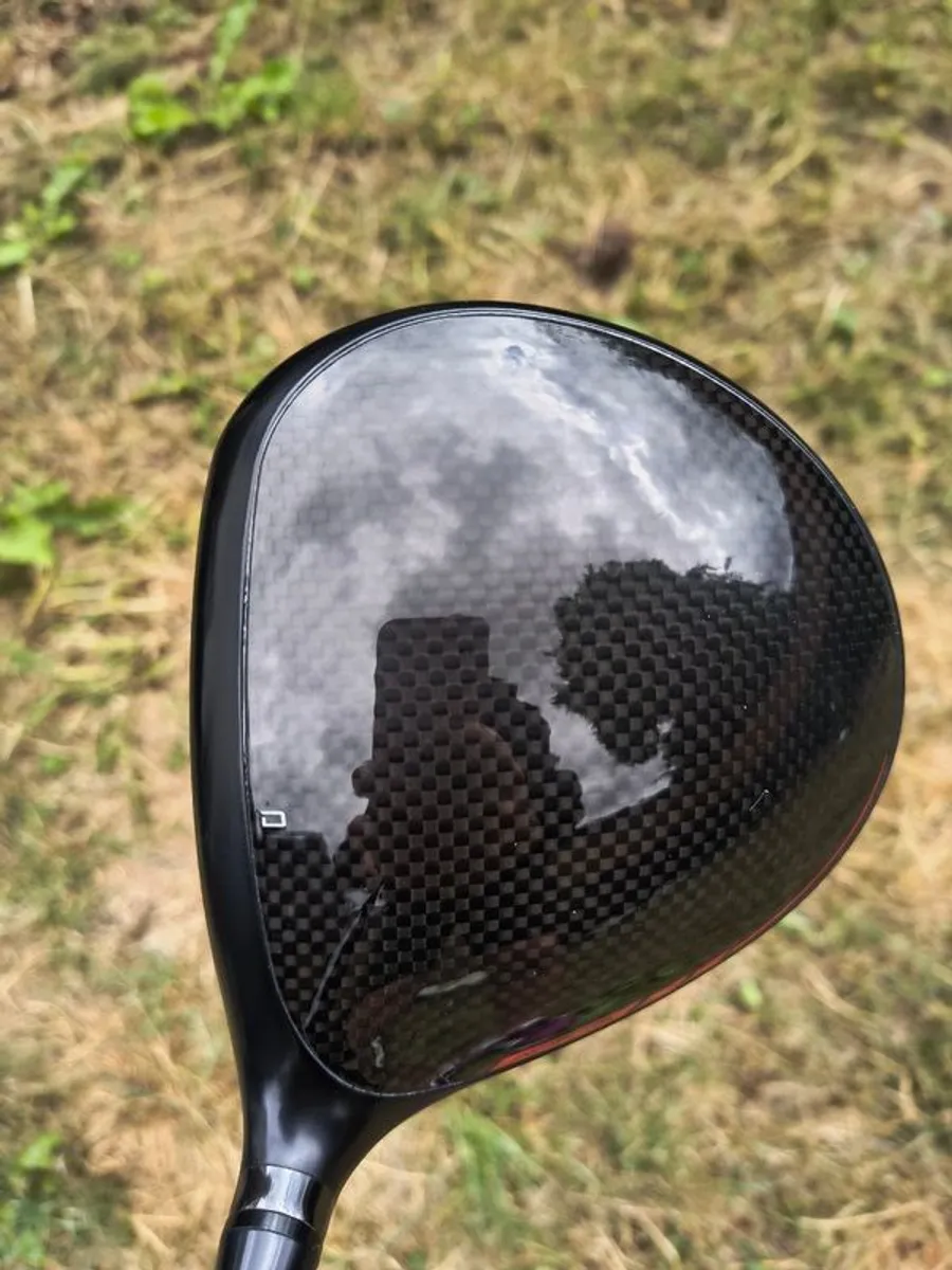 Wilson DYNAPWR Carbon Driver RH - 10.5 - Stiff - Excellent Condition - Image 3