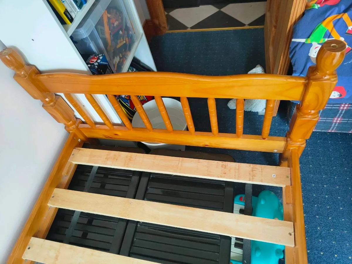 Bunk beds - Image 4
