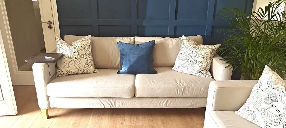 3 seater couch with machine washable covers - Image 2