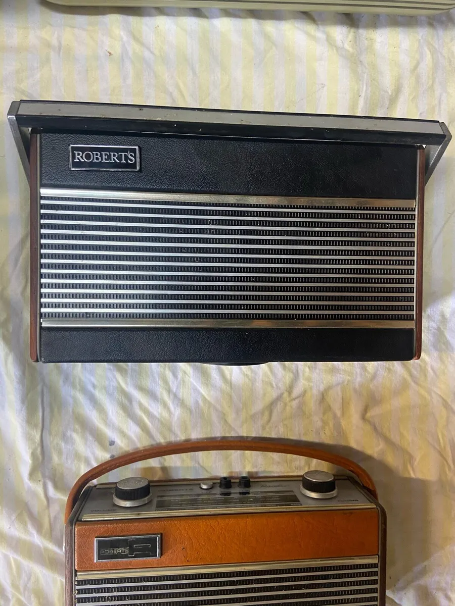 Collection of Old Radios - Image 3
