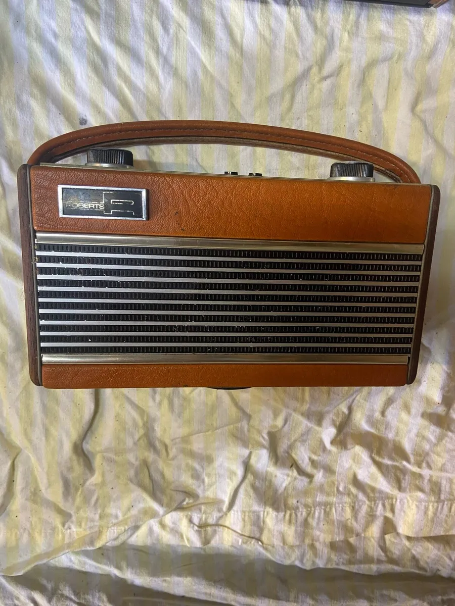 Collection of Old Radios - Image 4