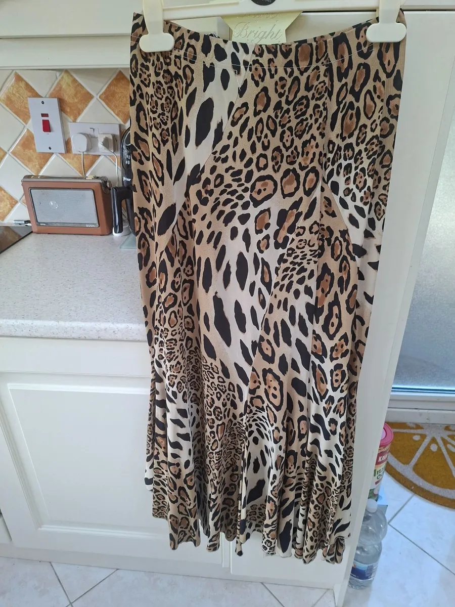 Skirt for sale - Image 2