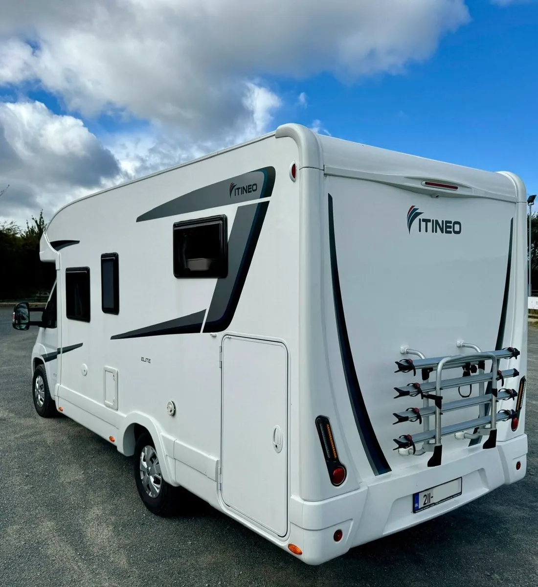 2021 Itineo PJ700 Elite motorhome - Image 3