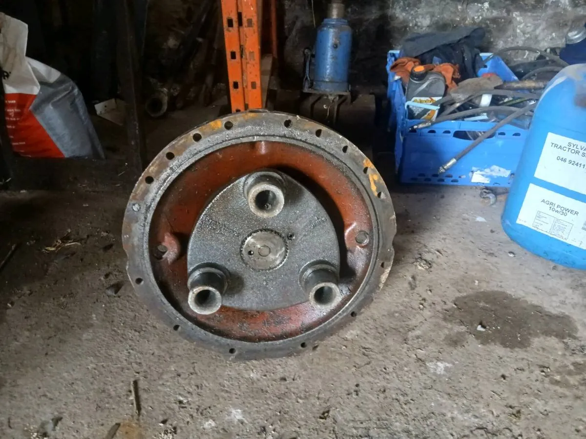 Deutz agrotron half shaft - Image 4