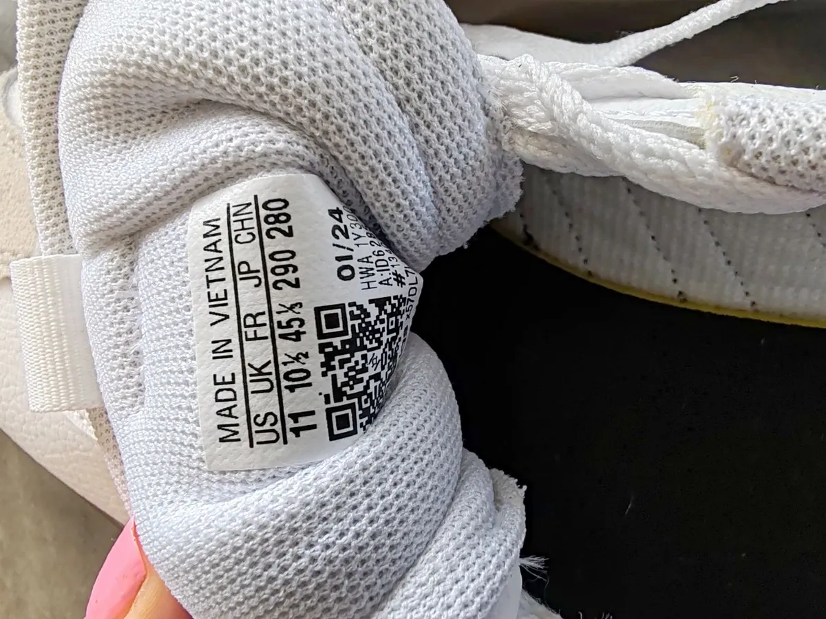 Adidas size 10.5 uk - Image 3